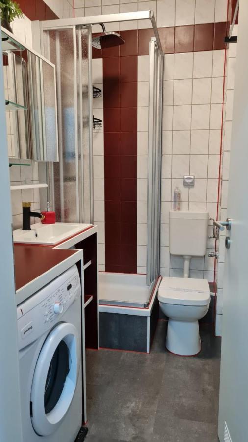 Best-Preis -Gold Suite- Mit Netflix, Self-Check-In, Ebike Ladestation, Fahrradraum, Wlan, Netflix Und Massagesessel - Direkt Am Elberadweg Im Herzen Von Wittenberge Buitenkant foto